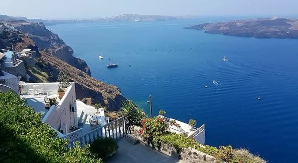 Kratiras View Luxury Suites