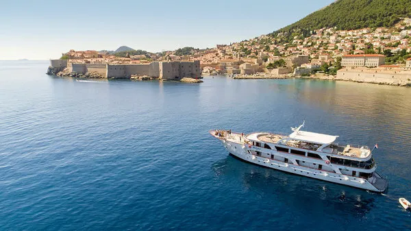 Kreuzfahrt Highlights Dalmatien,Riva Kreuzfahrt ab/bis Trogir