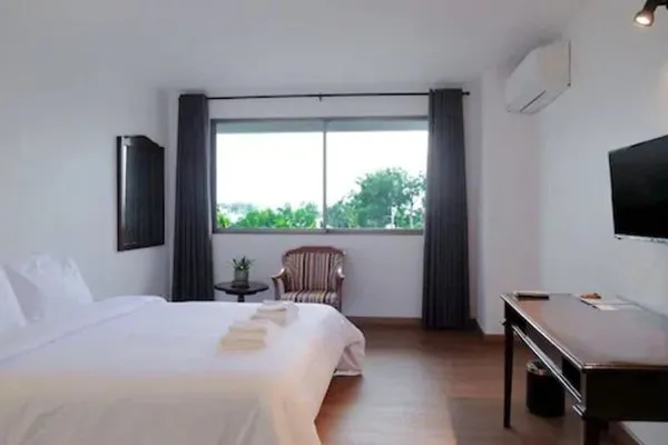 La Mai Hotel