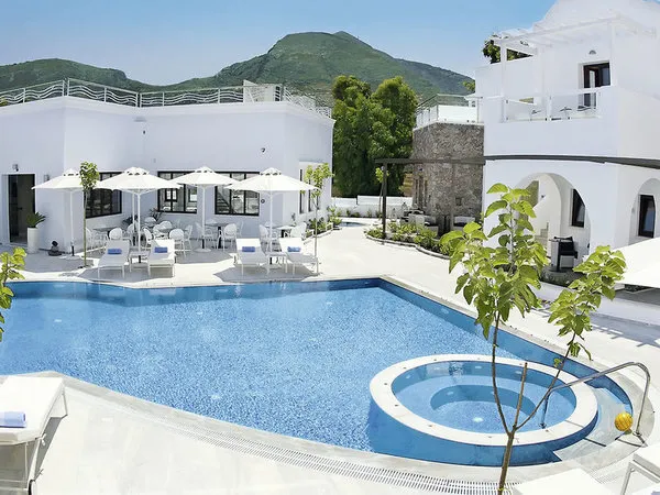La Mer Deluxe Hotel & Spa