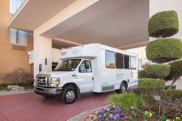 La Quinta Inn & Suites by Wyndham Atlanta Airport North