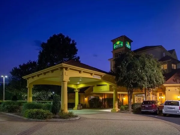 La Quinta Inn & Suites by Wyndham Charlotte Airport South