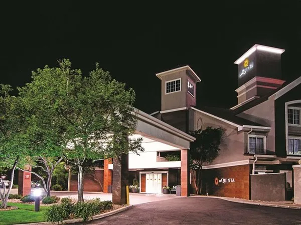 La Quinta Inn & Suites by Wyndham Denver Airport DIA