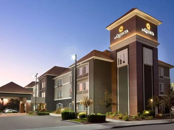 La Quinta Inn & Suites by Wyndham Fresno Northwest