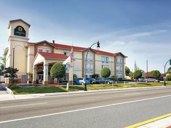 La Quinta Inn & Suites by Wyndham Tampa Bay Area-Tampa South