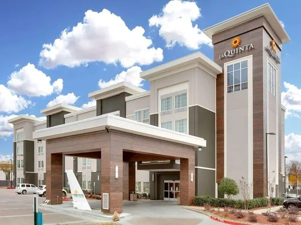 La Quinta Inn & Suites Dallas Love Field