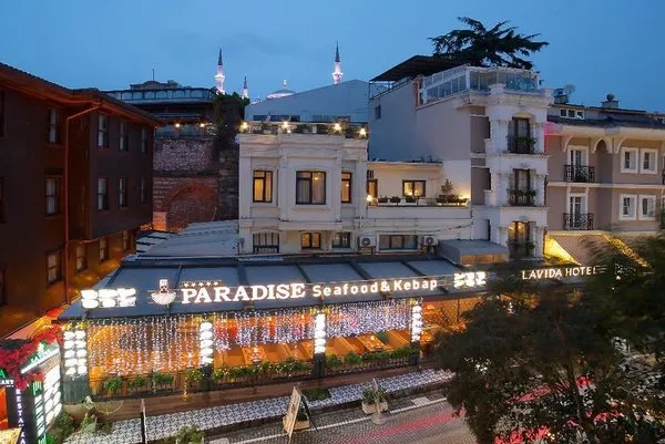 La Vida Hotel