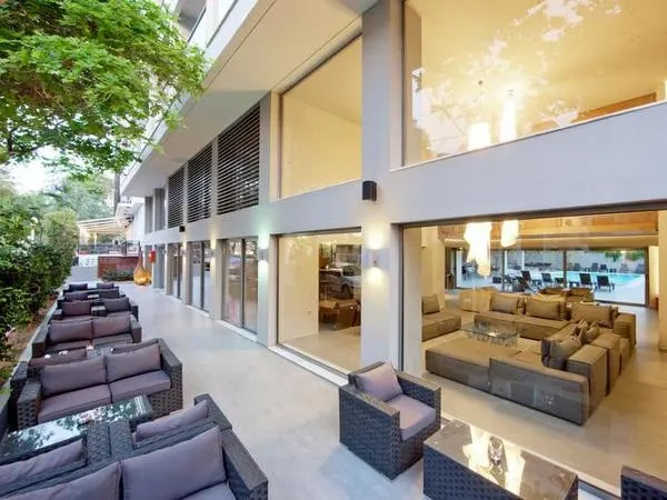 Ladiko Inn Hotel