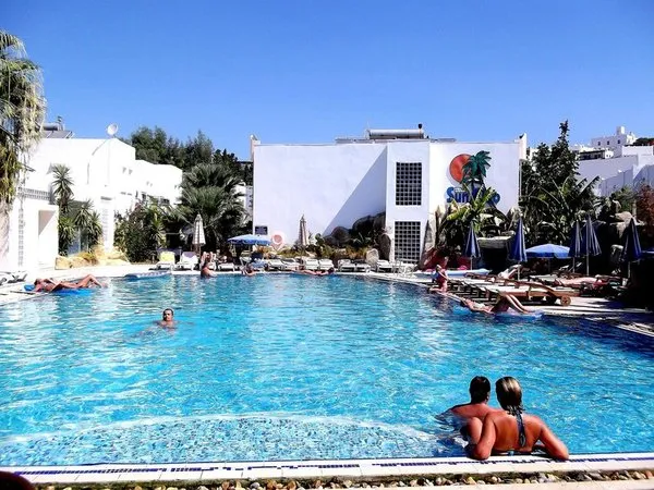 Ladonia Hotels Leo Beach Resort