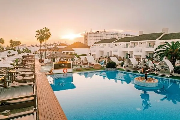 Lago Resort Menorca - Casas del Lago