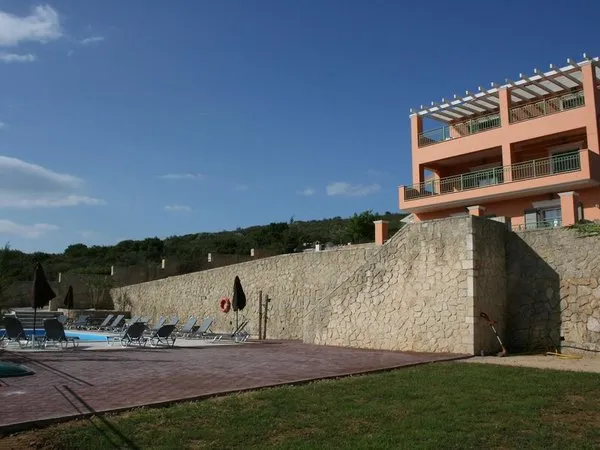 Lagoon View Apartments