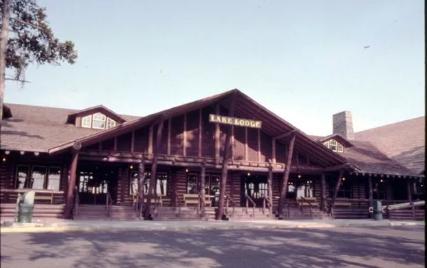 Lake Lodge Cabins
