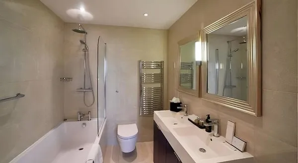 Lansbury Heritage Hotel