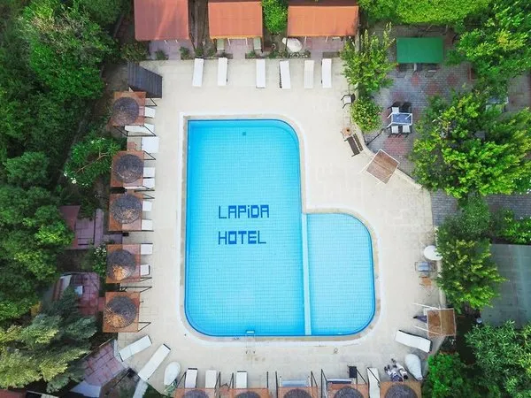 Lapida Hotel