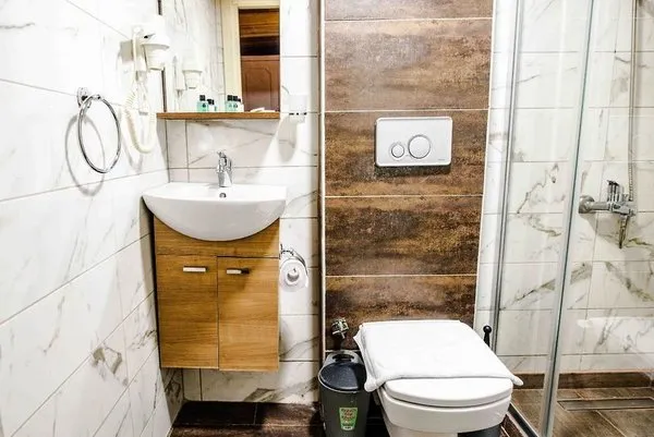 Lazz City Hotel