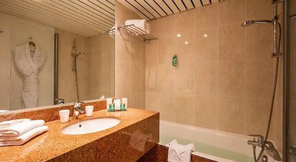 Le M & Spa