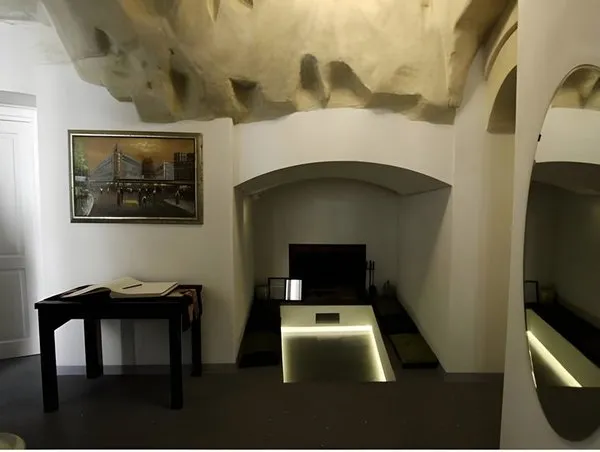Le Malve Cave Retreat