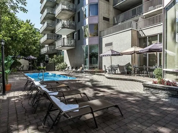 Le Nouvel Hotel