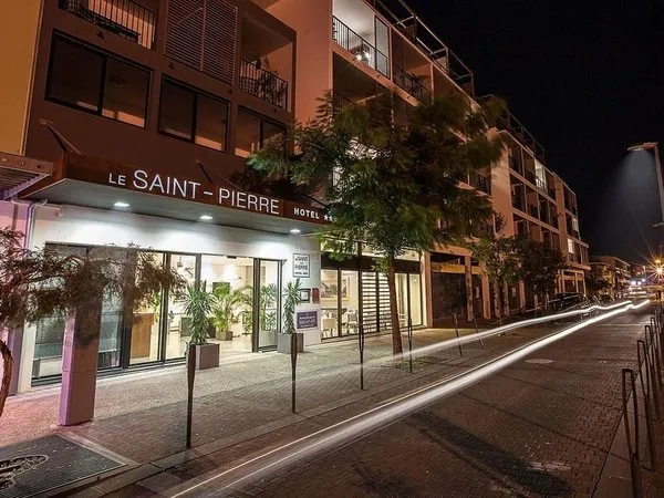 Le Saint Pierre Hotel