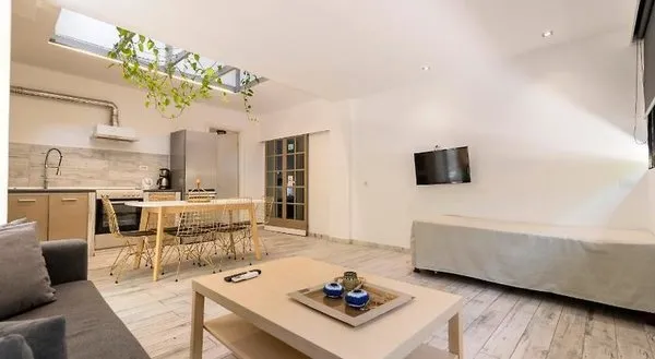 Lefka Hotel Apartments & Studios