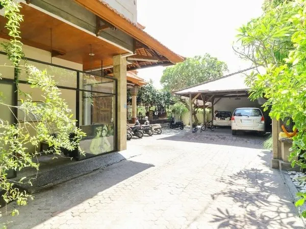 Legian Mas Beach Inn