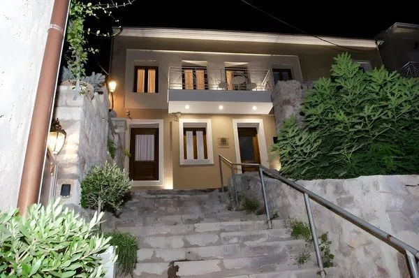 Leone Suites