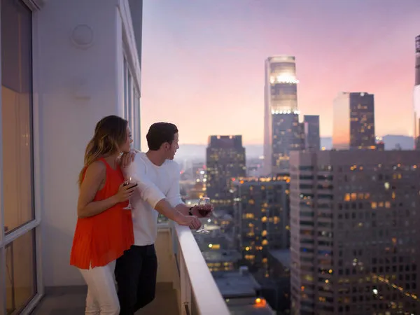 Level Hotels & Furnished Suites Downtown South Olive