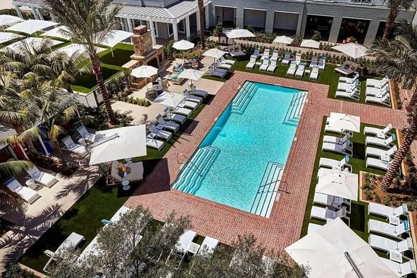Lido House Autograph Collection