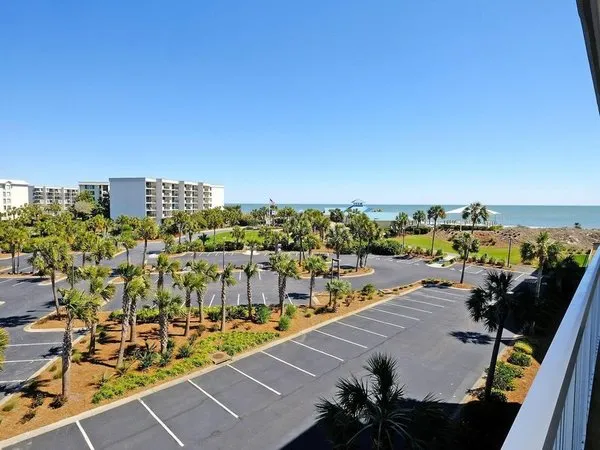 Litchfield Beach & Golf Resort