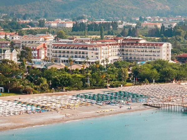 L'Oceanica Beach Resort Hotel