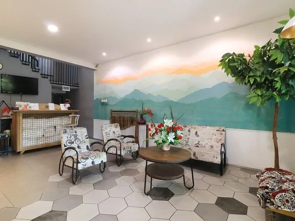 Locus Rooms And Cafe