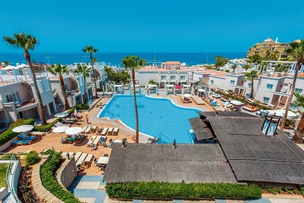 Los Olivos Beach Resort