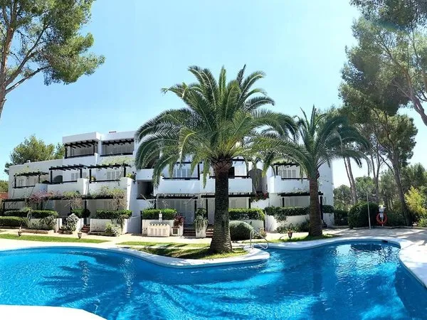 Los Tilos Aparthotel
