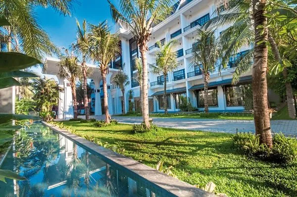 Lotus Blanc Resort