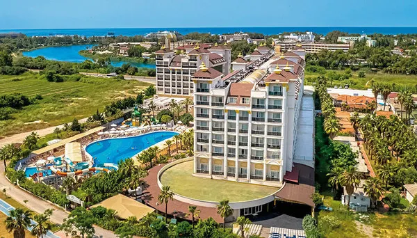 LRS Lake & River Side Hotel & Spa