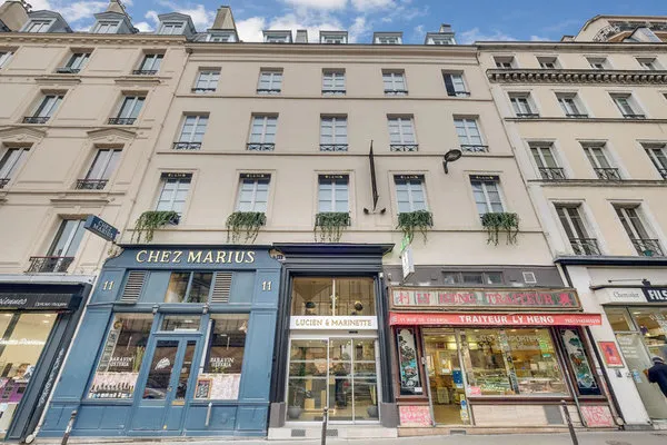 Lucien et Marinette Hotel