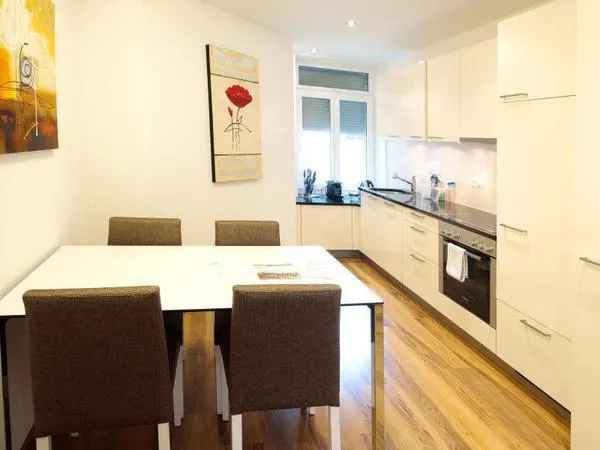 Luxury Apartments by Livingdowntown