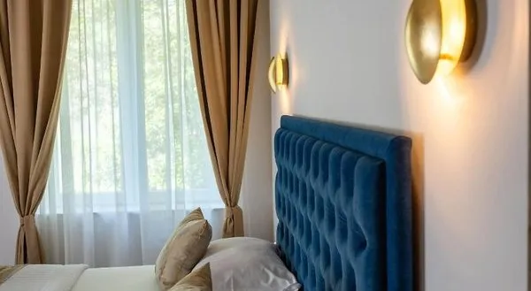Luxury Rooms Floramye