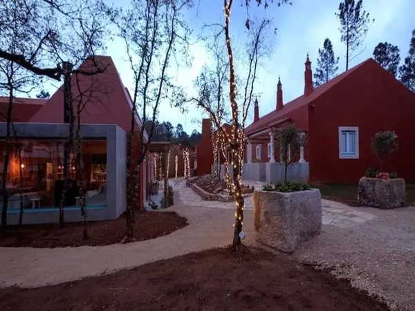 Luz Houses
