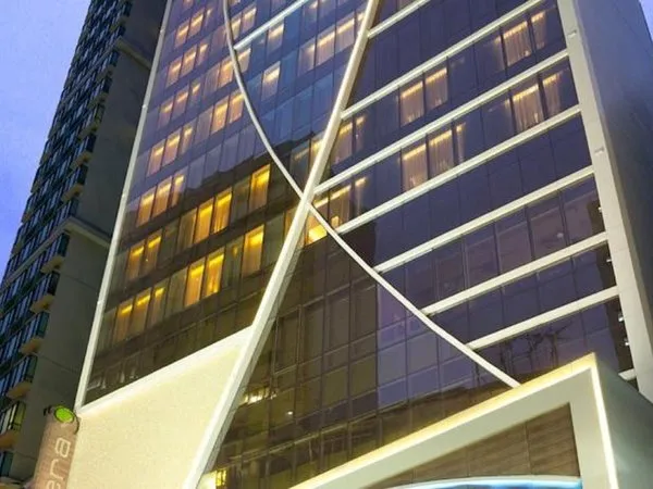 Madera Hong Kong