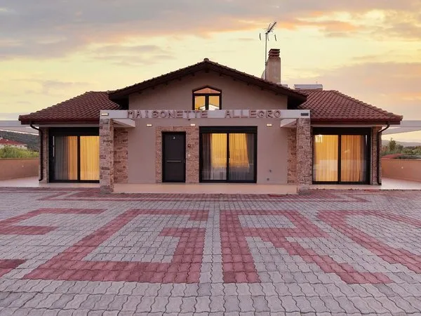 Maisonette Allegro