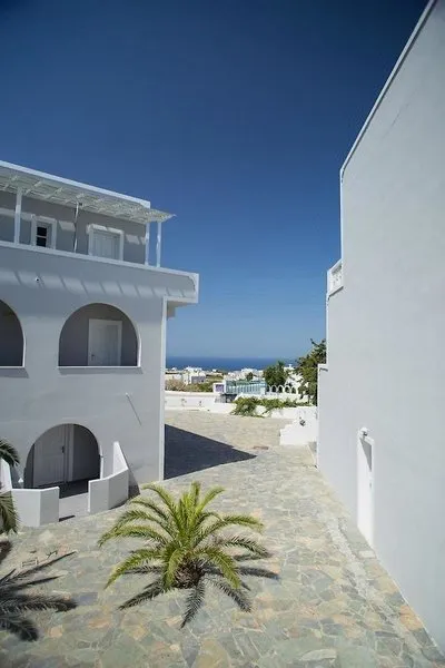 Maistros Village