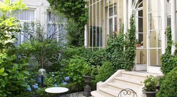 Martin's Relais