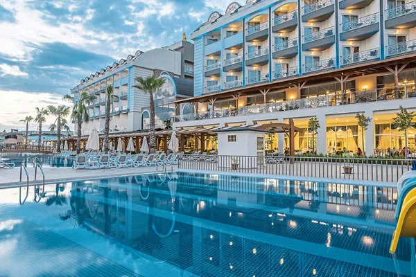Mary Hotel Side
