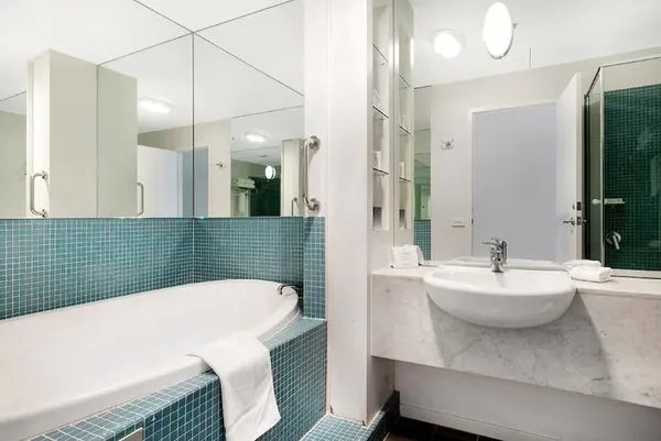 Melbourne CBD Central Apartment Hotel