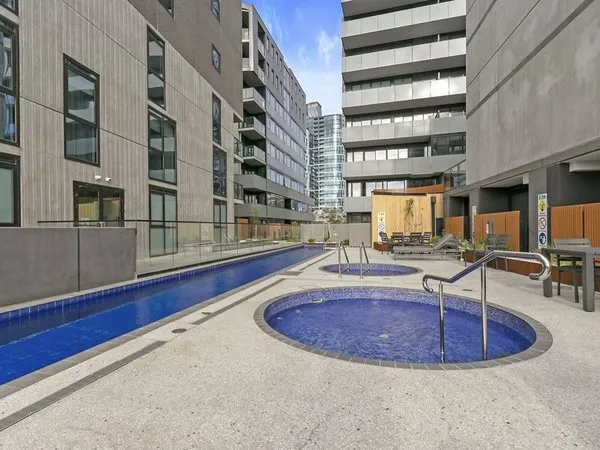 Melbourne City Apartment Hotel