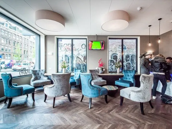 Melrose Hotel