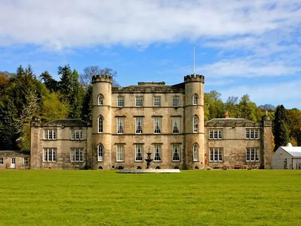 Melville Castle