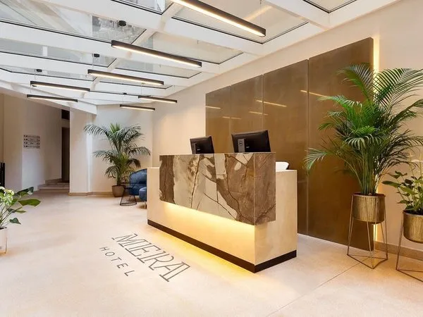 Mera Hotel