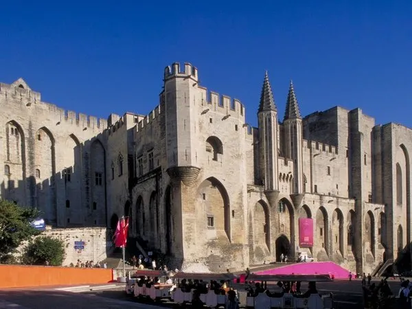 Mercure Avignon TGV Hotel et Spa